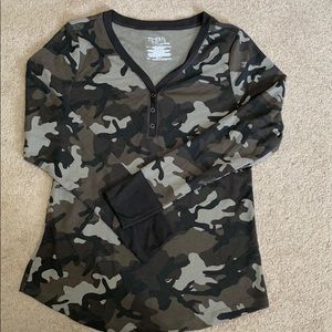 Camo waffle-knit Henley